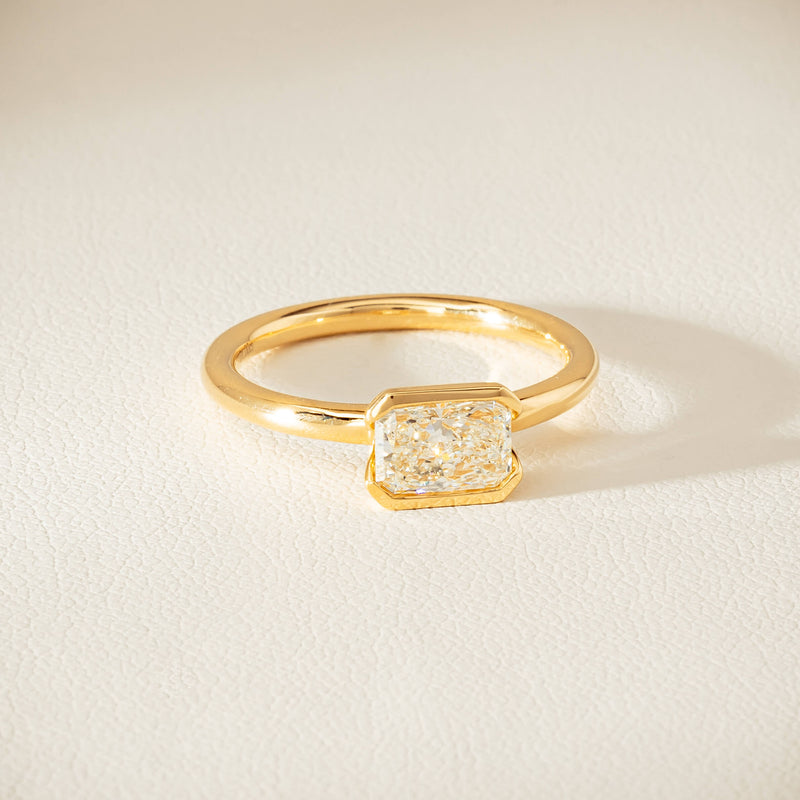 18ct Yellow Gold 1.00ct Radiant-Cut Diamond Elle Ring - Ring - Walker & Hall