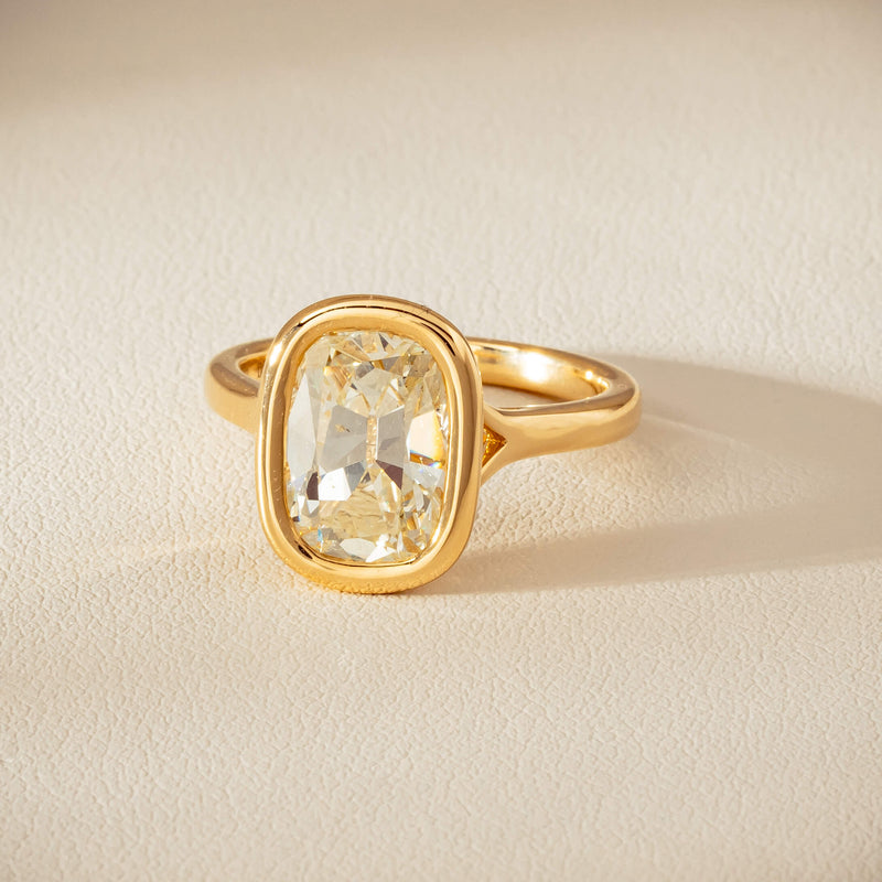 18ct Yellow Gold 3.65ct Antique-Style Cushion Diamond Ring - Ring - Walker & Hall
