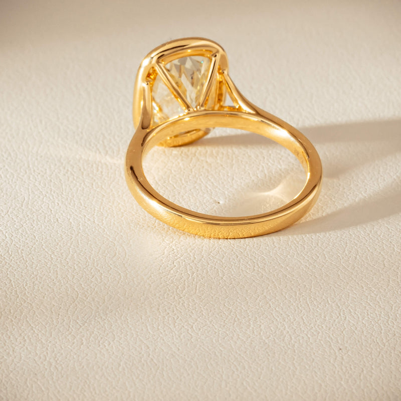 18ct Yellow Gold 3.65ct Antique-Style Cushion Diamond Ring - Ring - Walker & Hall