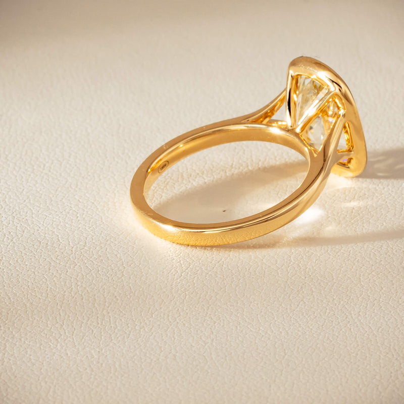 18ct Yellow Gold 3.65ct Antique-Style Cushion Diamond Ring - Ring - Walker & Hall