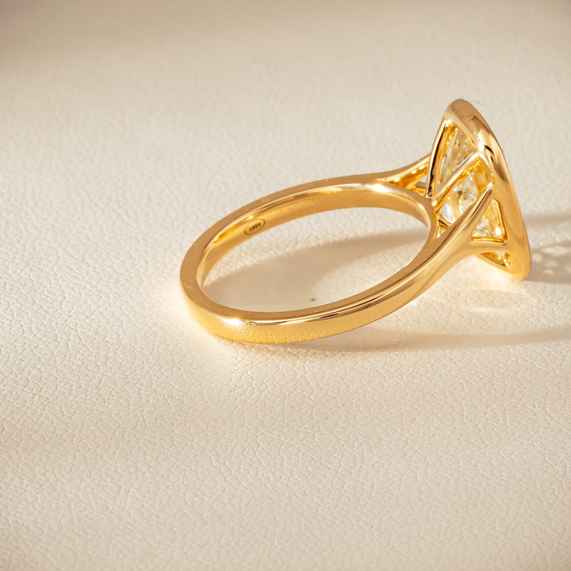 18ct Yellow Gold 3.65ct Antique-Style Cushion Diamond Ring - Ring - Walker & Hall