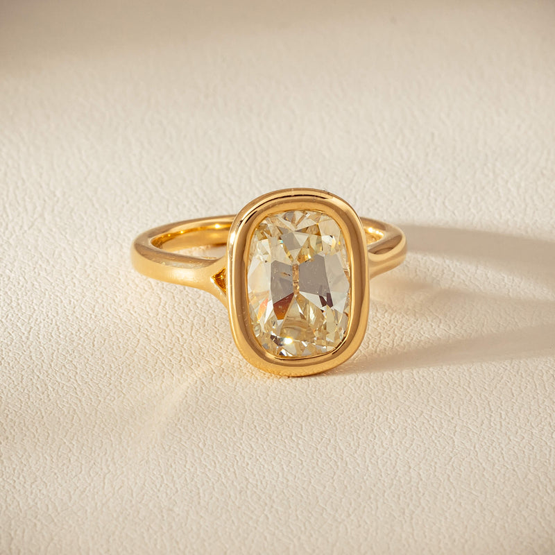18ct Yellow Gold 3.65ct Antique-Style Cushion Diamond Ring - Ring - Walker & Hall