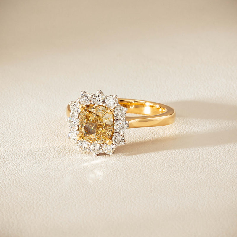 18ct Yellow Gold 2.08ct Cushion Fancy Diamond Belle Ring