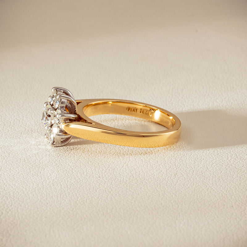 Deja Vu 18ct Yellow Gold 1.00ct Diamond Cluster Ring