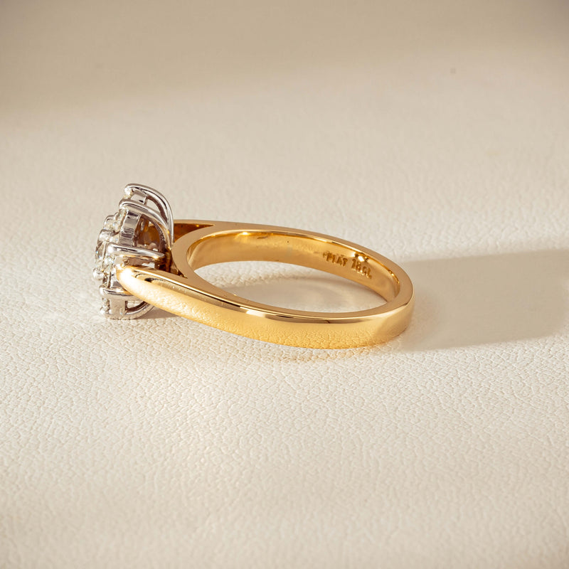 Deja Vu 18ct Yellow Gold 1.00ct Diamond Cluster Ring
