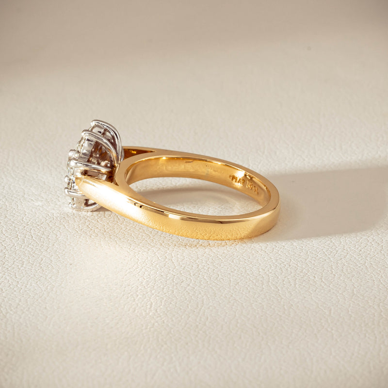 Deja Vu 18ct Yellow Gold 1.00ct Diamond Cluster Ring
