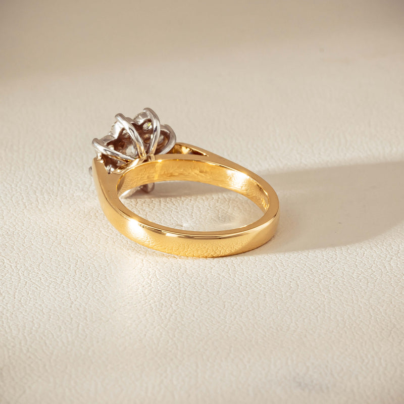 Deja Vu 18ct Yellow Gold 1.00ct Diamond Cluster Ring