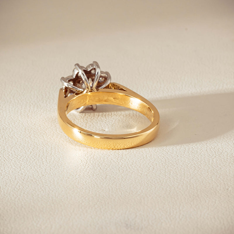 Deja Vu 18ct Yellow Gold 1.00ct Diamond Cluster Ring