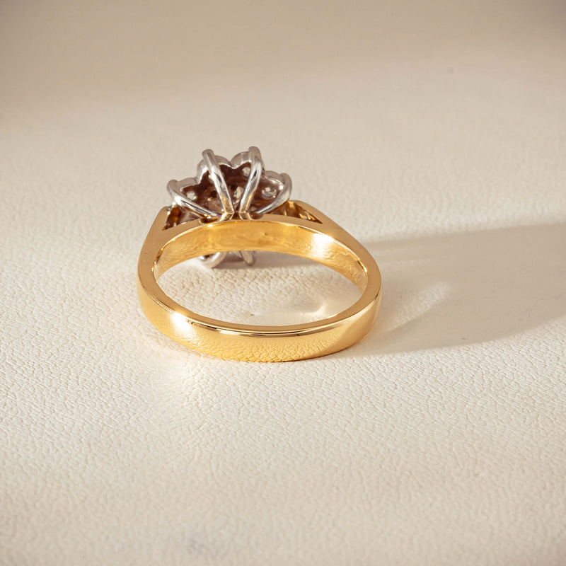 Deja Vu 18ct Yellow Gold 1.00ct Diamond Cluster Ring