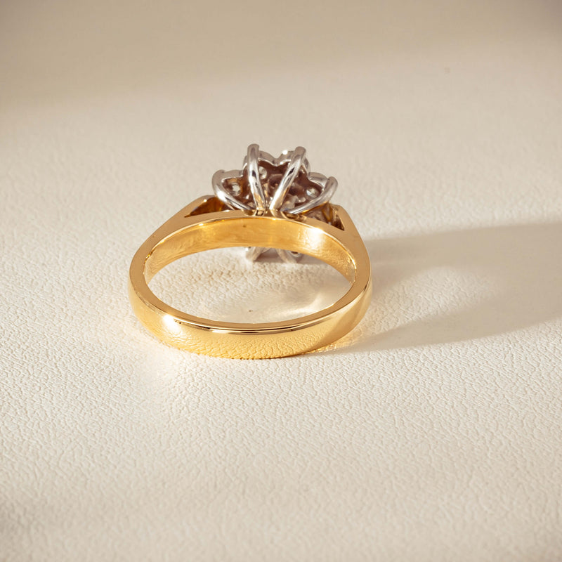 Deja Vu 18ct Yellow Gold 1.00ct Diamond Cluster Ring