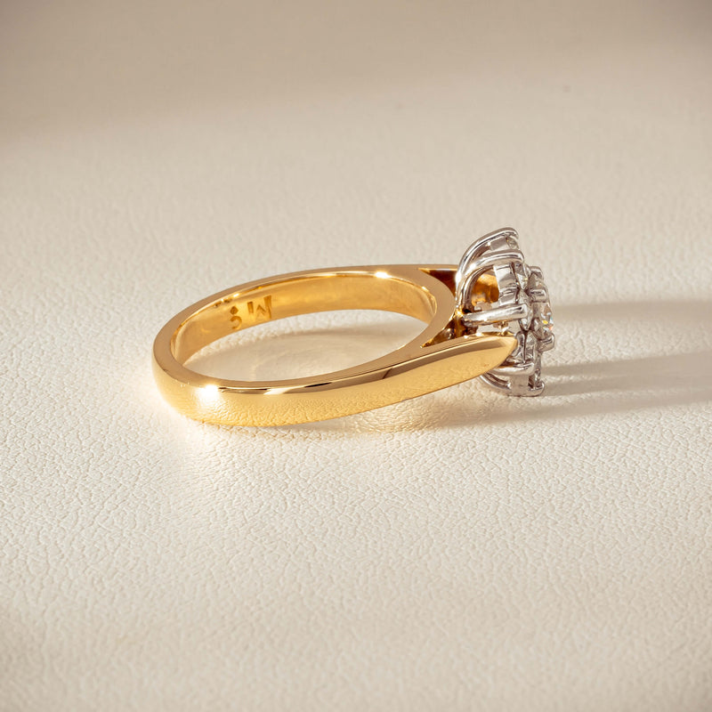 Deja Vu 18ct Yellow Gold 1.00ct Diamond Cluster Ring
