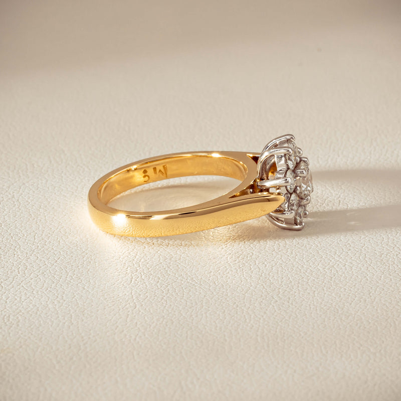 Deja Vu 18ct Yellow Gold 1.00ct Diamond Cluster Ring