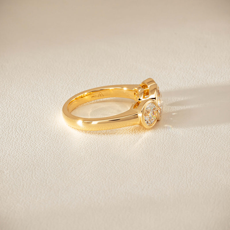 18ct Yellow Gold 2.96ct Reclaimed Diamond Natalia Ring