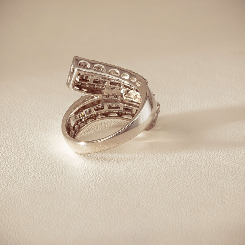 Deja Vu 18ct White Gold 1.80ct Diamond Crossover Ring