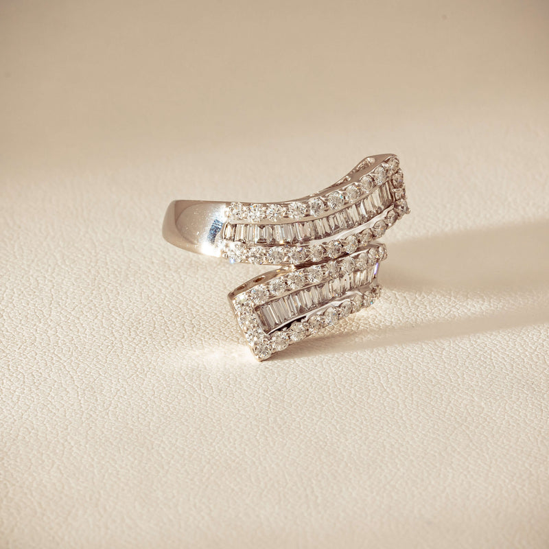 Deja Vu 18ct White Gold 1.80ct Diamond Crossover Ring