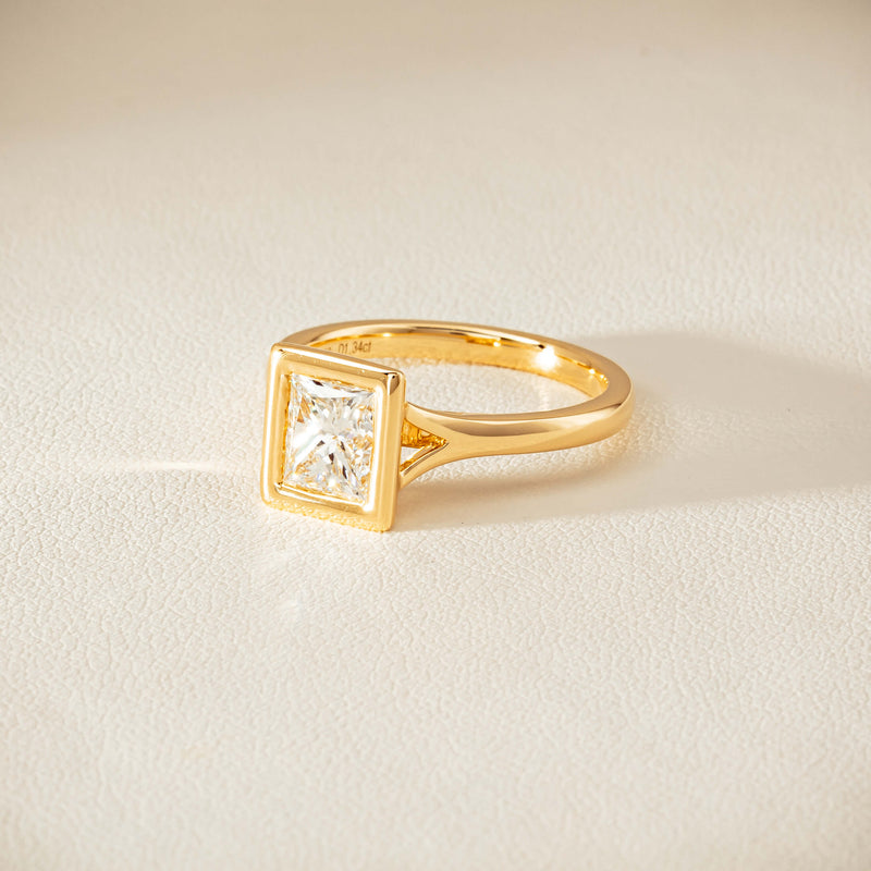 18ct Yellow Gold 1.34ct Reclaimed Radiant Diamond Elara Ring