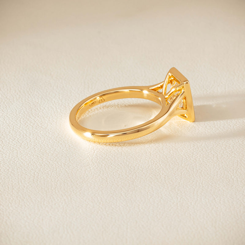 18ct Yellow Gold 1.34ct Reclaimed Radiant Diamond Elara Ring