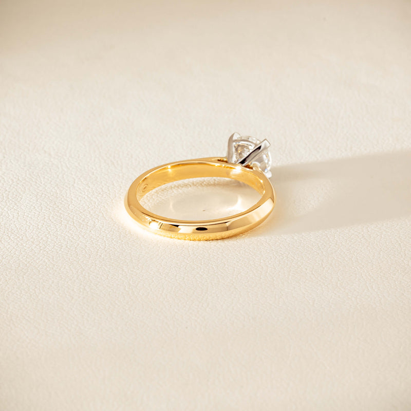 18ct Yellow Gold 1.01ct Diamond Venetian Ring - Ring - Walker & Hall
