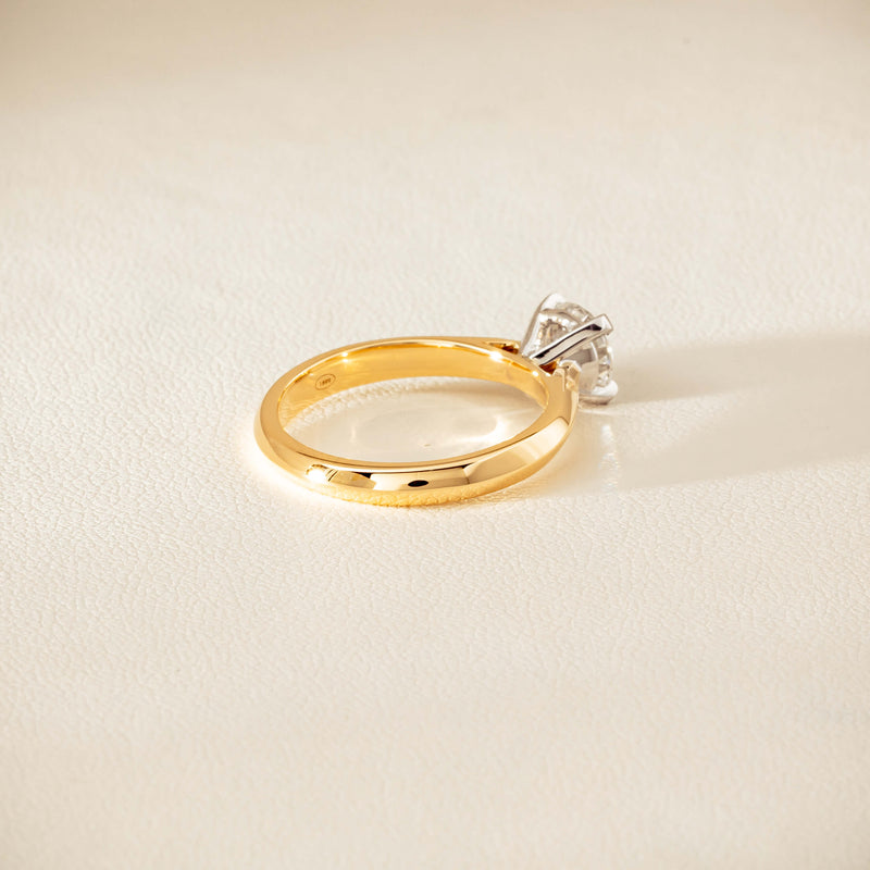 18ct Yellow Gold 1.01ct Diamond Venetian Ring - Ring - Walker & Hall