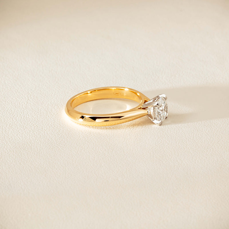 18ct Yellow Gold 1.01ct Diamond Venetian Ring - Ring - Walker & Hall
