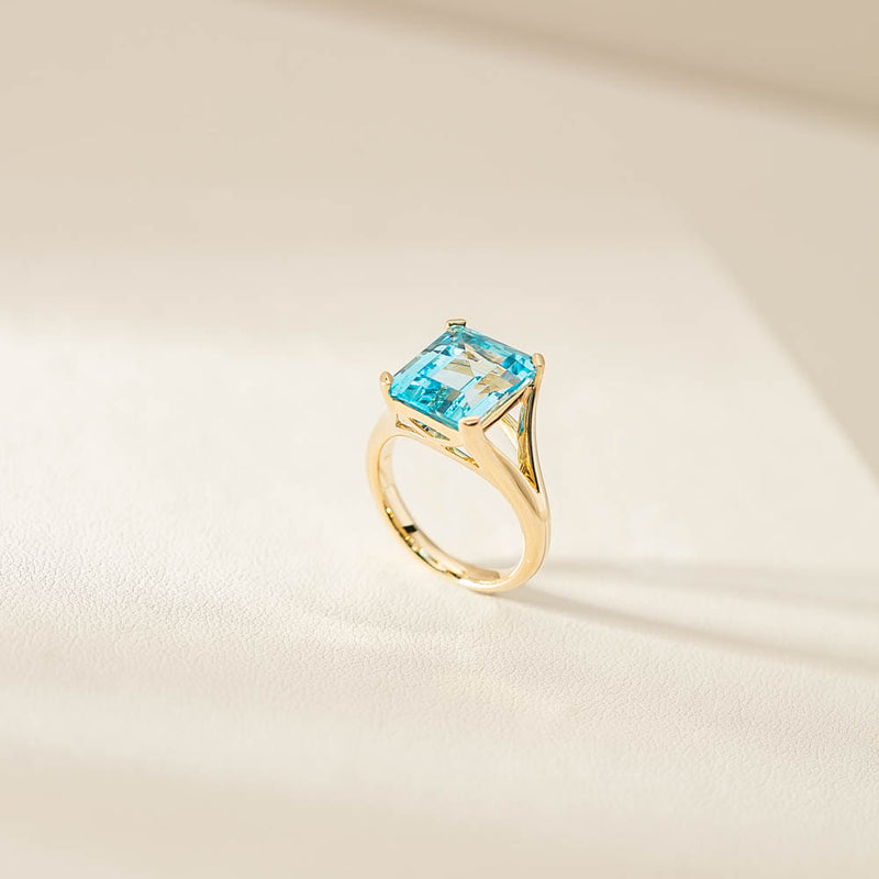 14ct Yellow Gold Blue Topaz Verona Ring-Ring-Walker & Hall