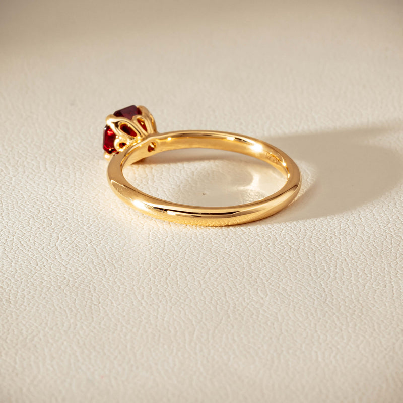 18ct Yellow Gold Garnet Mini Octavia Ring - Ring - Walker & Hall