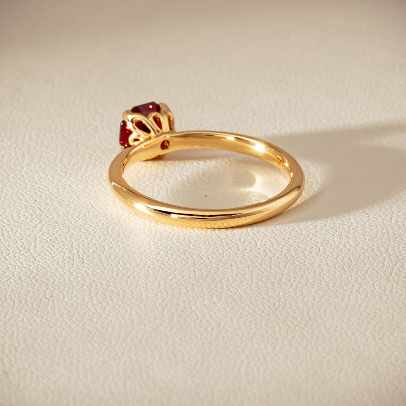 18ct Yellow Gold Garnet Mini Octavia Ring - Ring - Walker & Hall