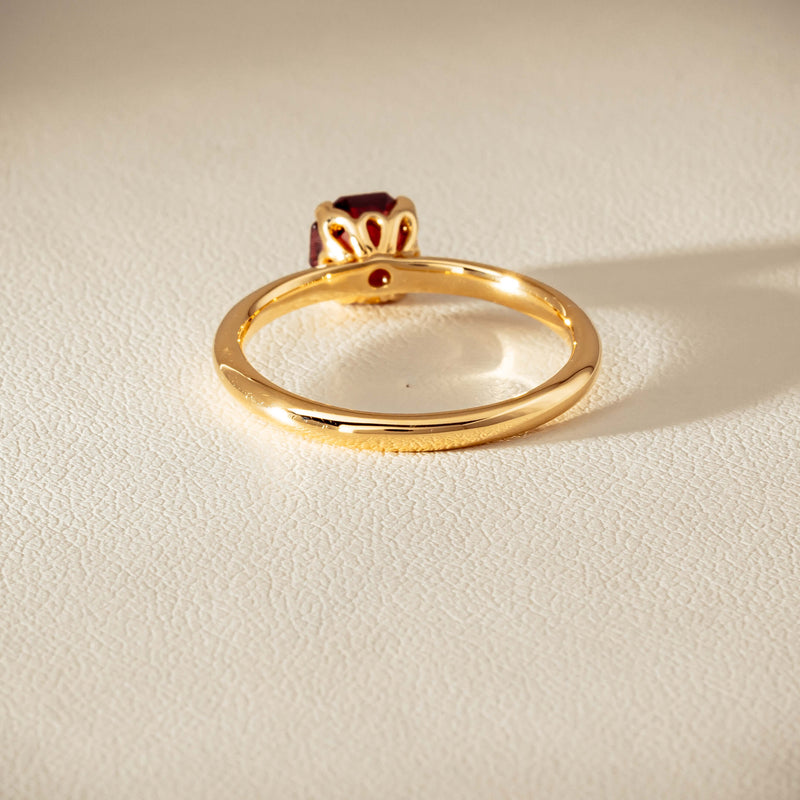18ct Yellow Gold Garnet Mini Octavia Ring - Ring - Walker & Hall