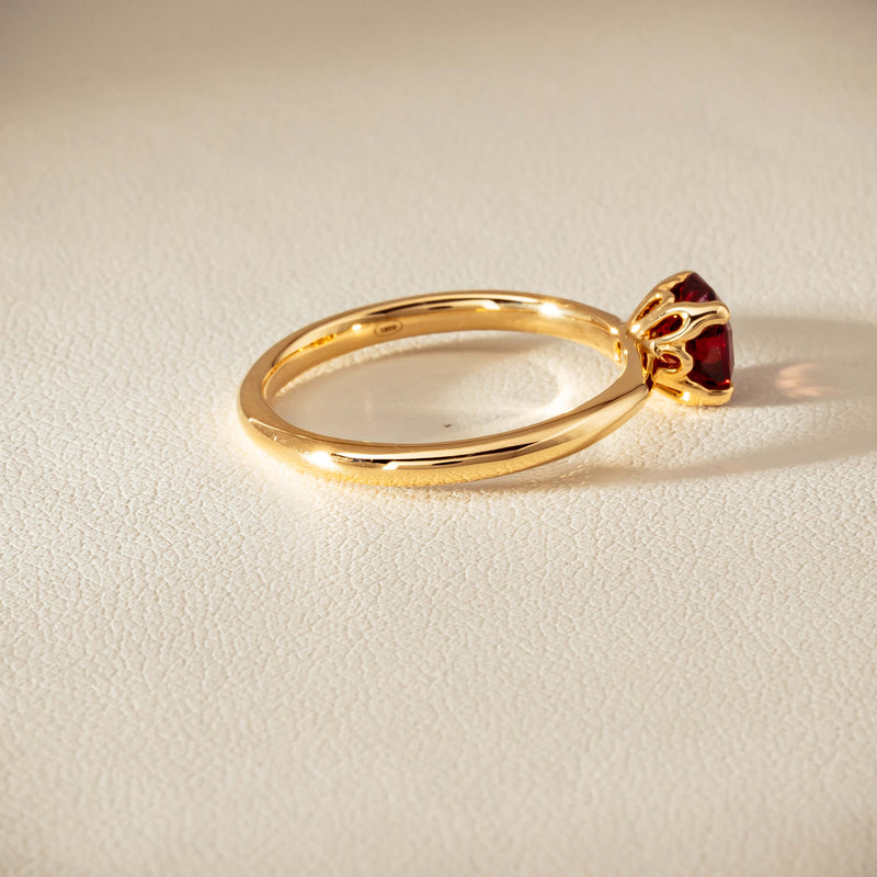 18ct Yellow Gold Garnet Mini Octavia Ring - Ring - Walker & Hall