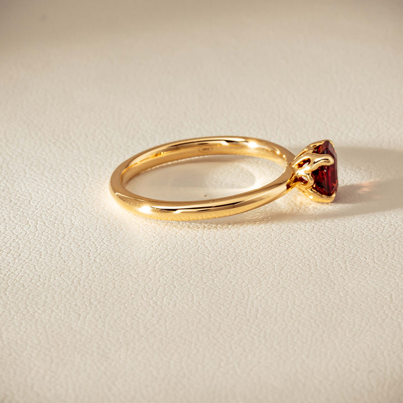 18ct Yellow Gold Garnet Mini Octavia Ring - Ring - Walker & Hall