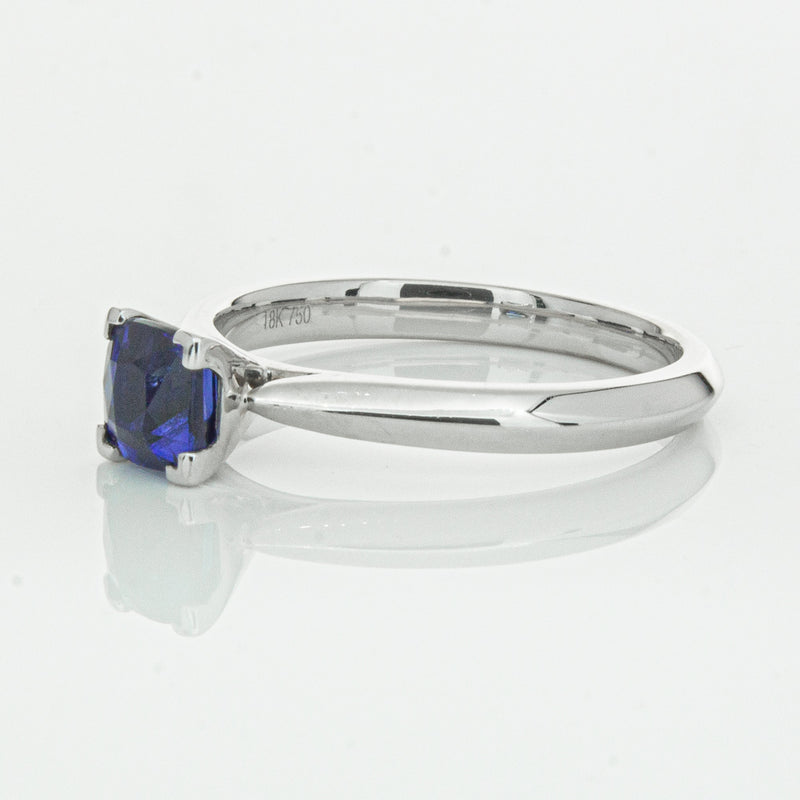 18ct White Gold 1.07ct Sapphire Venetian Ring-Ring-Walker & Hall
