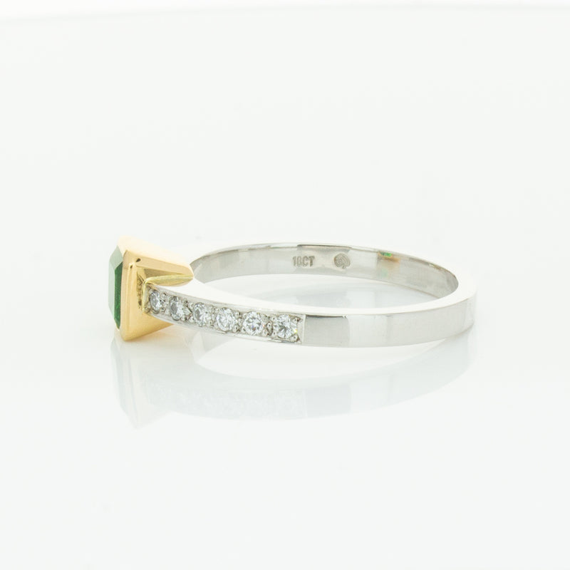Deja Vu 18ct White Gold .70ct Emerald & Diamond Ring-Ring-Walker & Hall