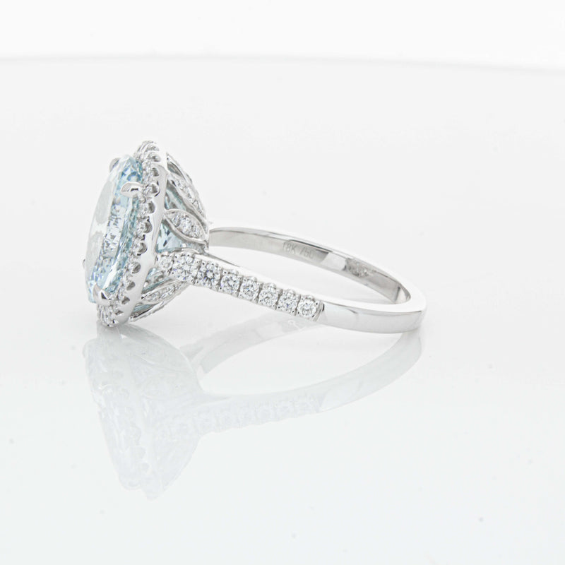 18ct White Gold 5.30ct Aquamarine & Diamond Sierra Ring-Ring-Walker & Hall