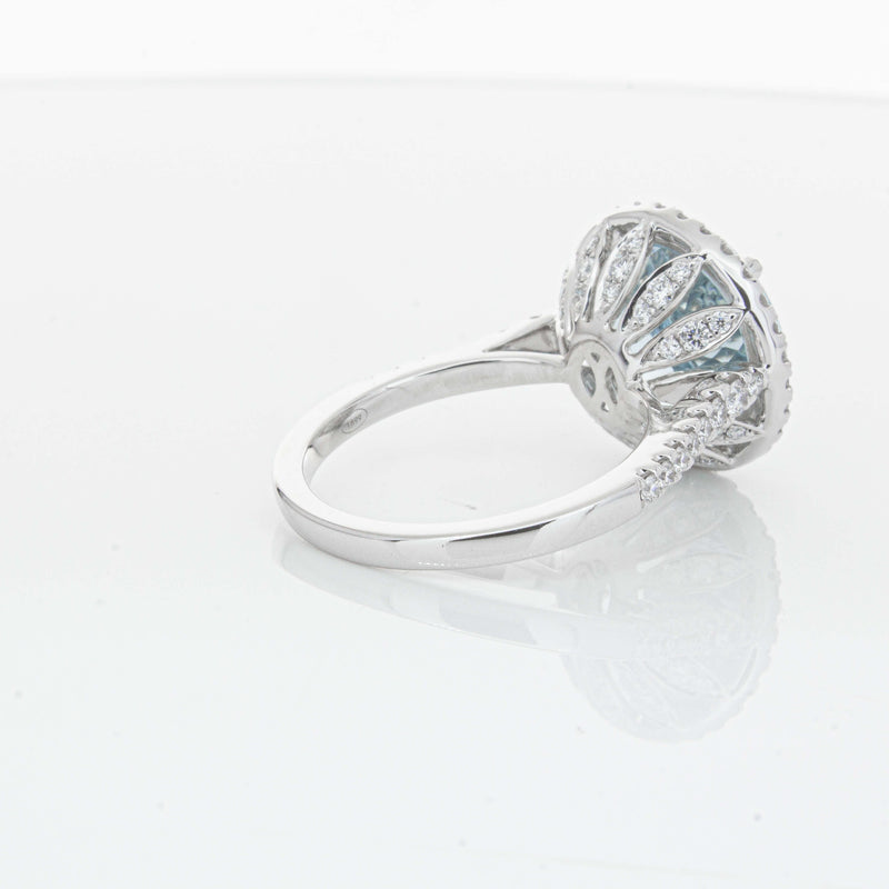 18ct White Gold 5.30ct Aquamarine & Diamond Sierra Ring-Ring-Walker & Hall