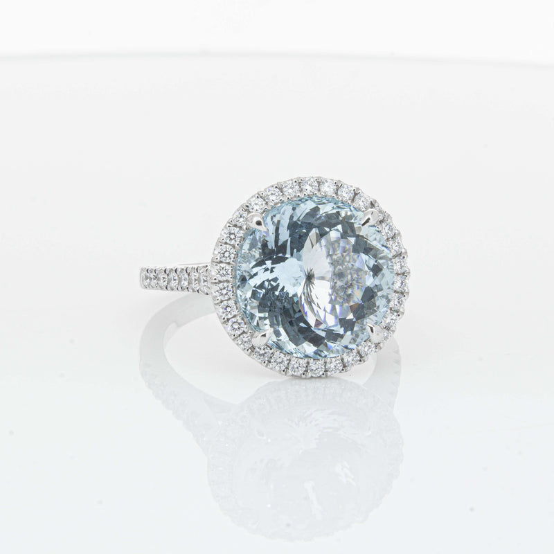 18ct White Gold 5.30ct Aquamarine & Diamond Sierra Ring-Ring-Walker & Hall