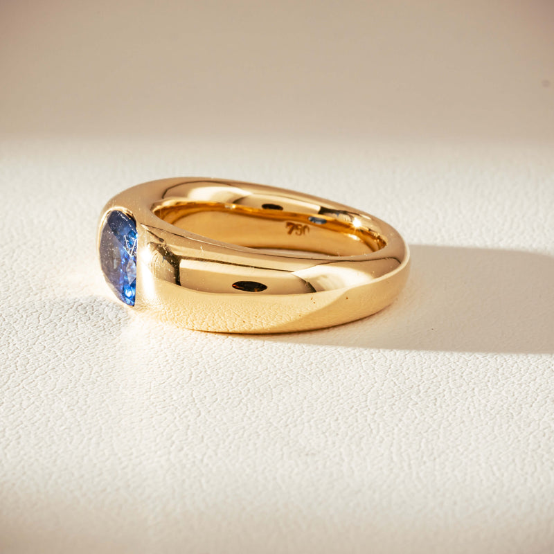 Vintage 18ct Yellow Gold 2.00ct Sapphire Ring-Ring-Walker & Hall