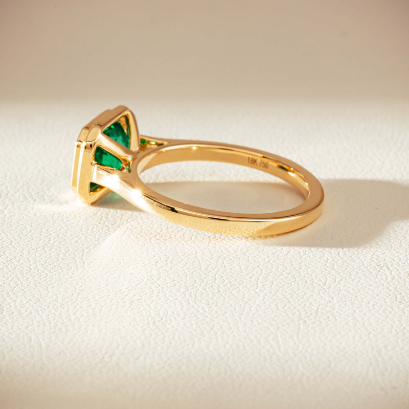 18ct Yellow Gold 1.89ct Emerald Windsor Ring-Ring-Walker & Hall