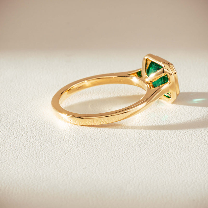 18ct Yellow Gold 1.89ct Emerald Windsor Ring-Ring-Walker & Hall