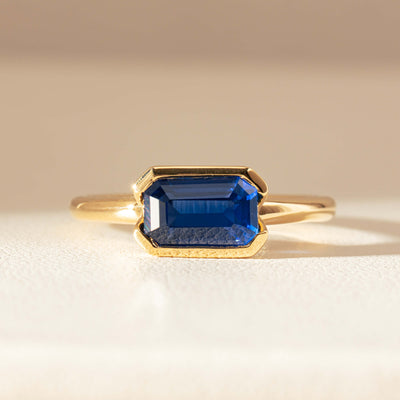 18ct Yellow Gold 2.11ct Sapphire Elle Ring-Ring-Walker & Hall