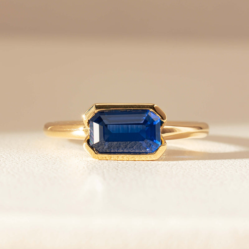 18ct Yellow Gold 2.11ct Sapphire Elle Ring-Ring-Walker & Hall