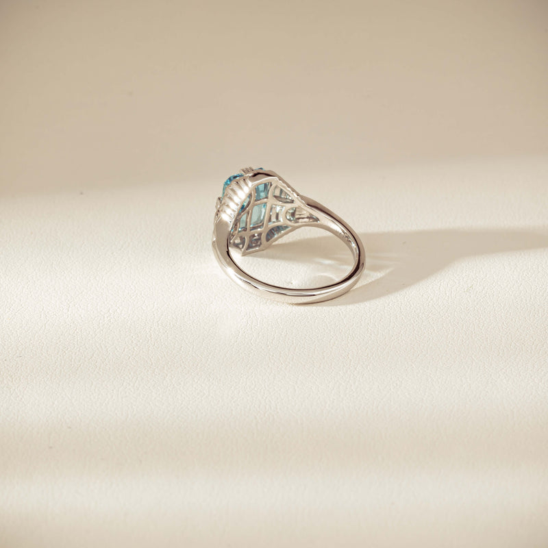18ct White Gold 2.20ct Aquamarine Nile Ring - Ring - Walker & Hall