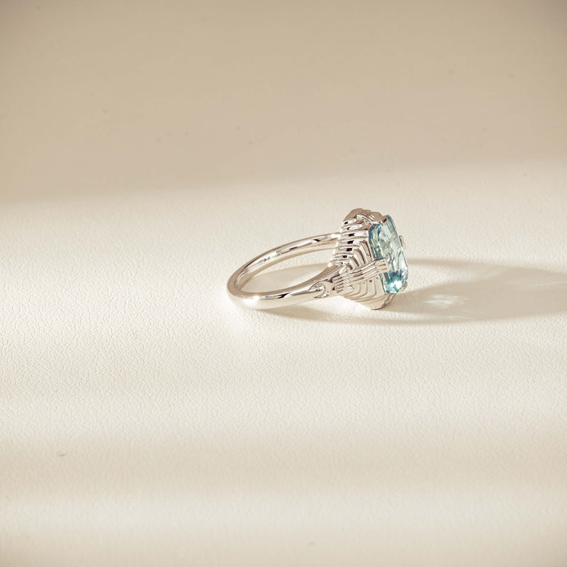 18ct White Gold 2.20ct Aquamarine Nile Ring - Ring - Walker & Hall