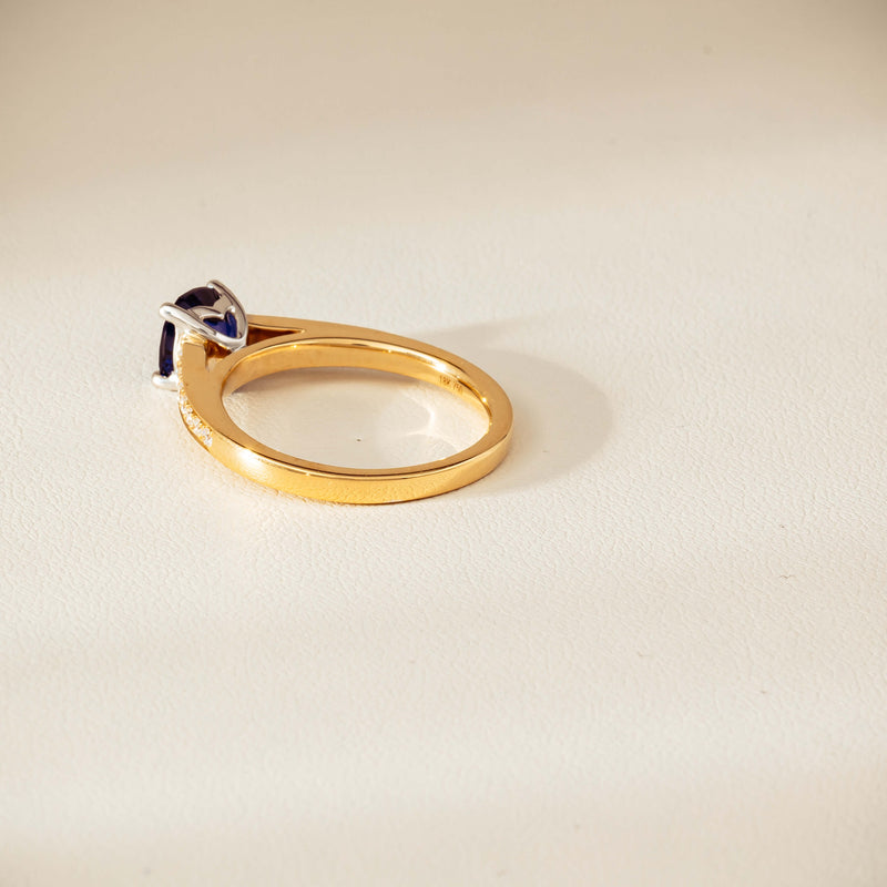 18ct Yellow Gold 1.55ct Sapphire & Diamond Vantage Ring - Ring - Walker & Hall