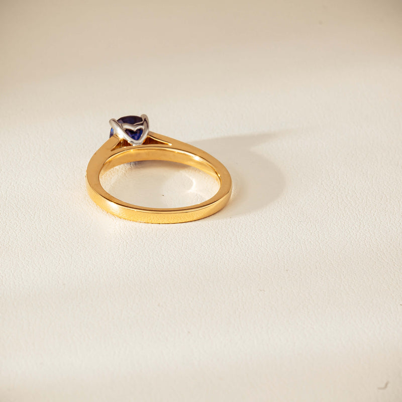 18ct Yellow Gold 1.55ct Sapphire & Diamond Vantage Ring - Ring - Walker & Hall