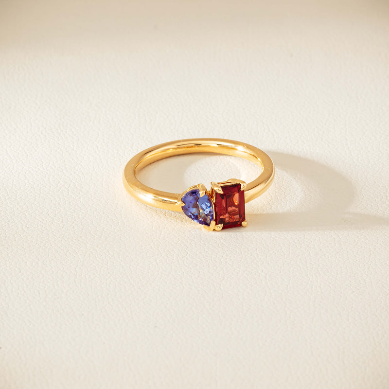 18ct Yellow Gold Garnet & Tanzanite Toi et Moi Ring - Ring - Walker & Hall