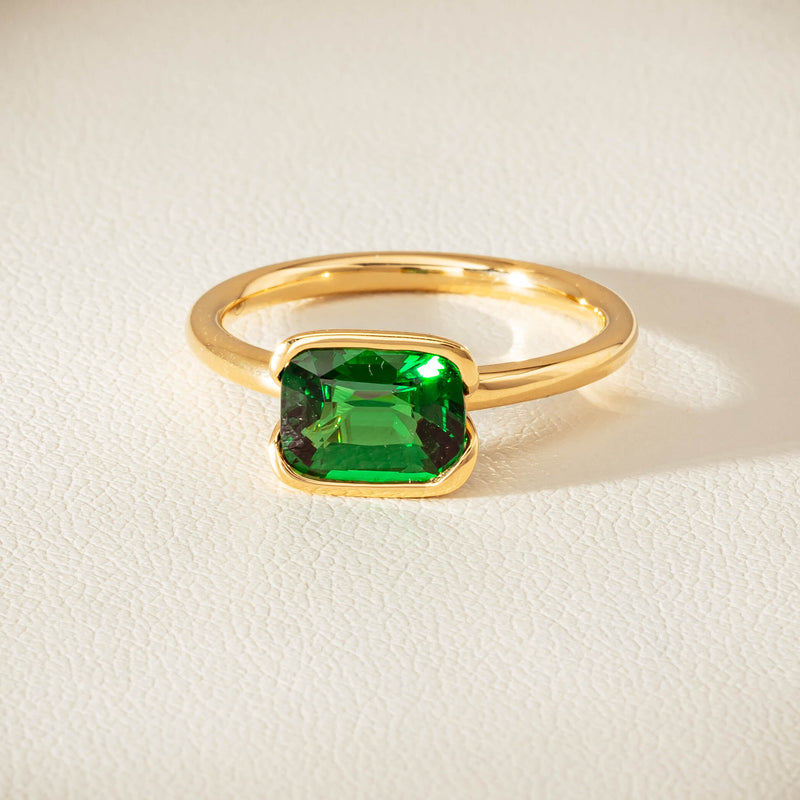 18ct Yellow Gold 2.05ct Tsavorite Elle Ring - Ring - Walker & Hall