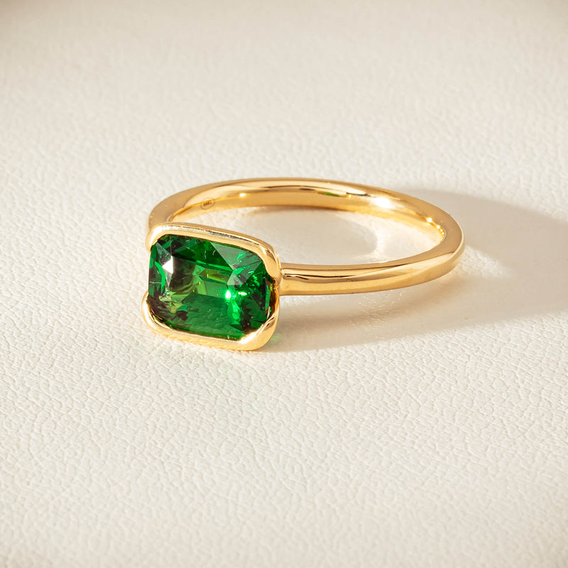 18ct Yellow Gold 2.05ct Tsavorite Elle Ring - Ring - Walker & Hall