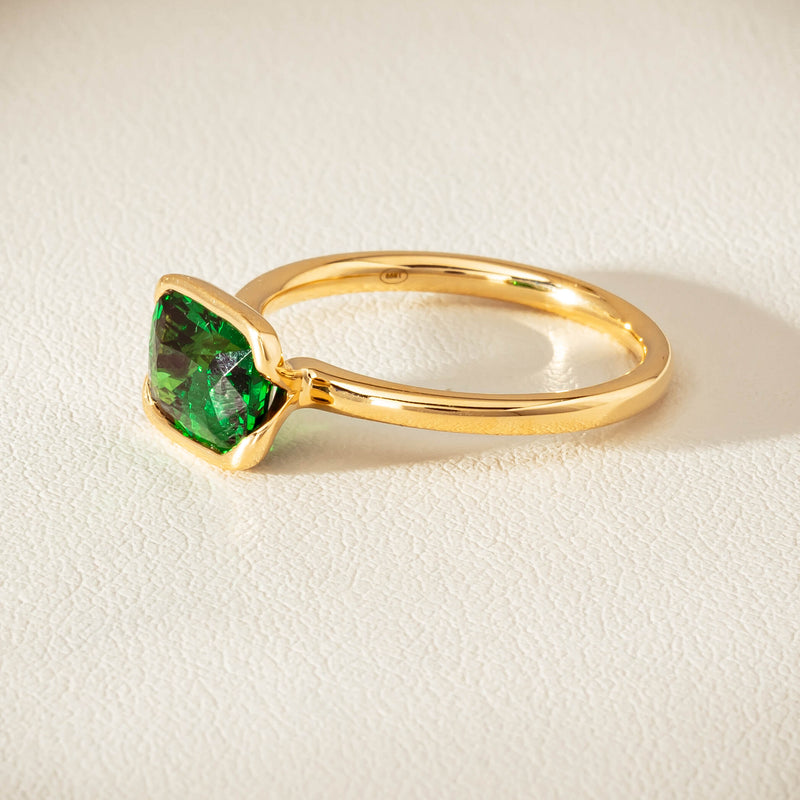 18ct Yellow Gold 2.05ct Tsavorite Elle Ring - Ring - Walker & Hall