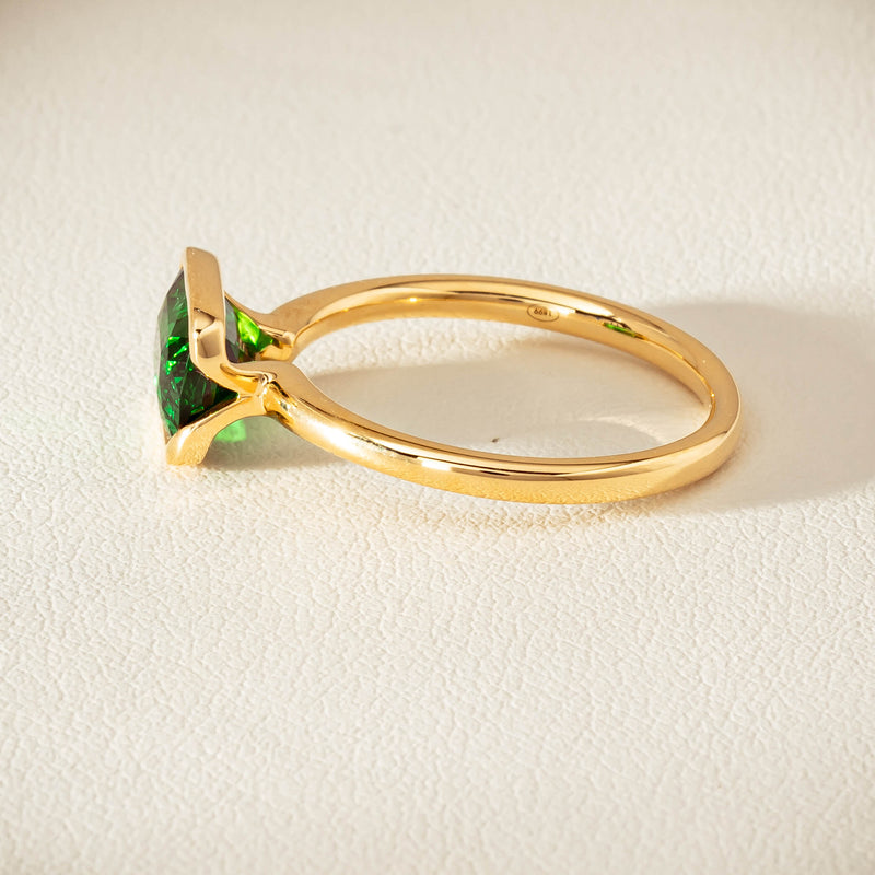 18ct Yellow Gold 2.05ct Tsavorite Elle Ring - Ring - Walker & Hall