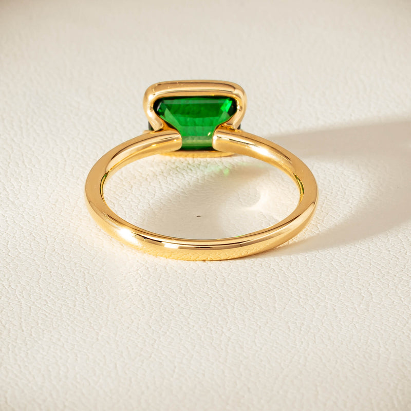 18ct Yellow Gold 2.05ct Tsavorite Elle Ring - Ring - Walker & Hall